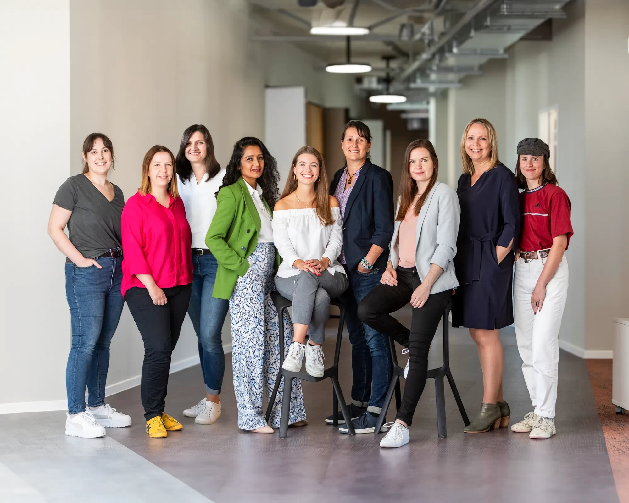 Fotografía de las 7 empleadas que conforman el equipo de Comunicación de Unite 