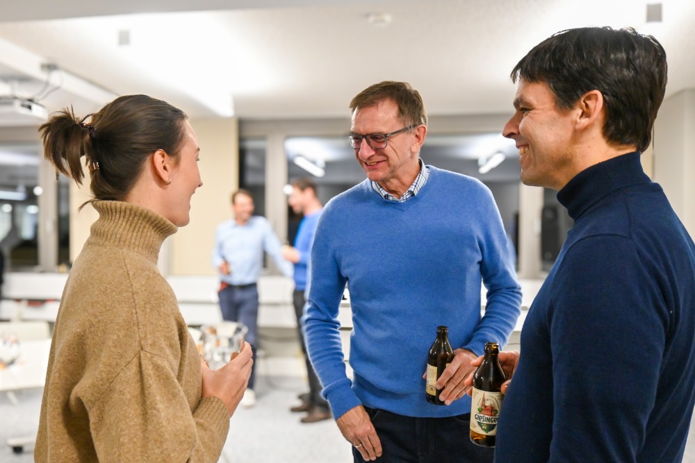 TUM.ai student interacts with Unite Board memebers